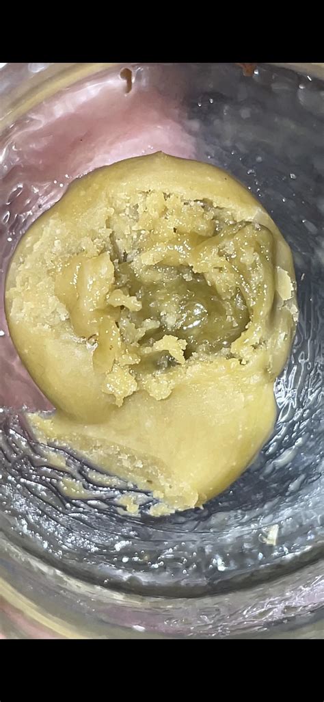 Some flower rosin out of Runtz og press on 82 degrees Celsius for 180 ...