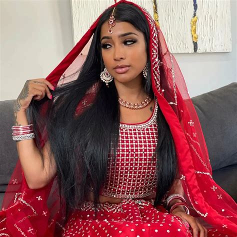 Yasmina Khan Photos New Content: Files & Pictures #918