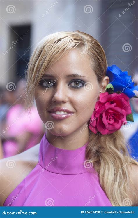 Beautiful Woman of Spain Folk Group Editorial Image - Image of generosa ...