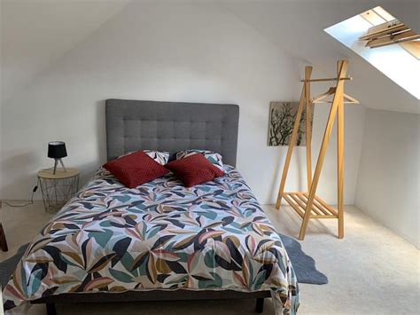 La Parencelle: near Boulerie Jump, PEC, Circuit - Houses for Rent in ...