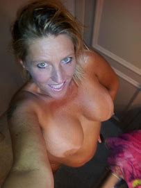 amateur wife mom nude pics