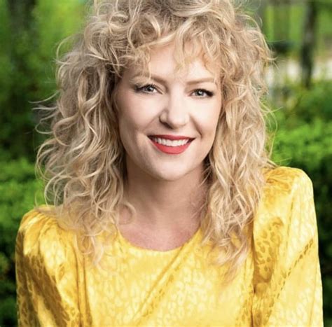 LOVE Yourself: Kate Lincoln-Goldfinch — Elizabeth Elias Consulting