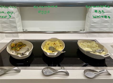 8 Best Disneyland Hotels With Free Breakfasts (That Don't Suck ...