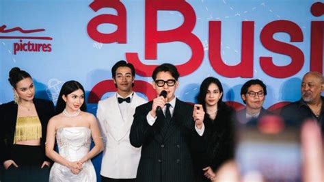 Menyelami Pesona Film Business Proposal: Komedi Romantis yang Menggemparkan