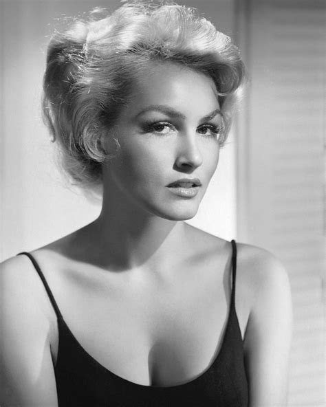 Julie Newmar - 1960 : r/OldSchoolCool