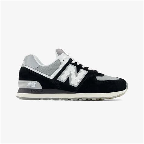 New Balance | 574 { BLACK/GREY – Superkicks