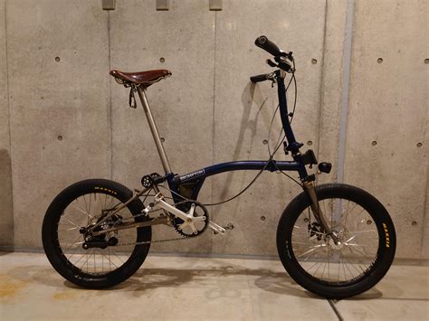 New kicks on the 20" Monster Brompton : r/Brompton