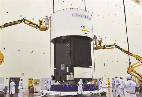 【中国日报网】实践十号返回式科学实验卫星发射圆满成功----中国科学院