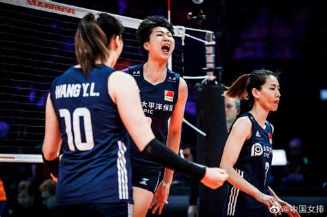 中国女排3-2击败荷兰队，复赛阶段二连胜