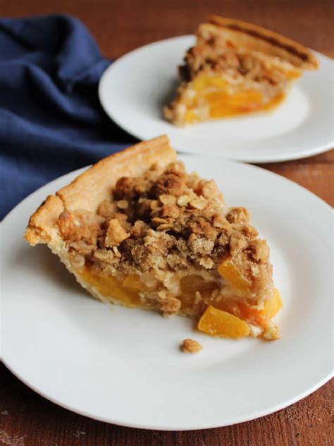 Peach Crumble Pie - Cooking With Carlee