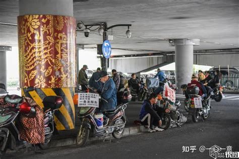 简单聊聊劳务市场怎么找活干（超级实用的工人快捷找活的途径）-秒懂财税