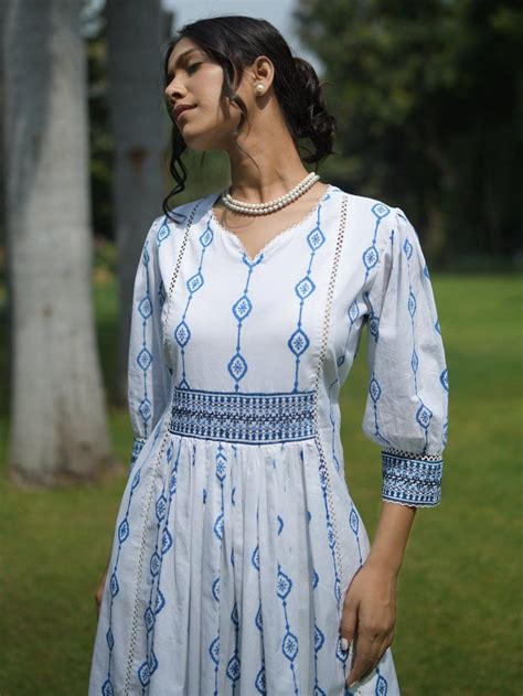 Women's Kurtas Sales- Buy Discounted Kurtas for Women | The Loom