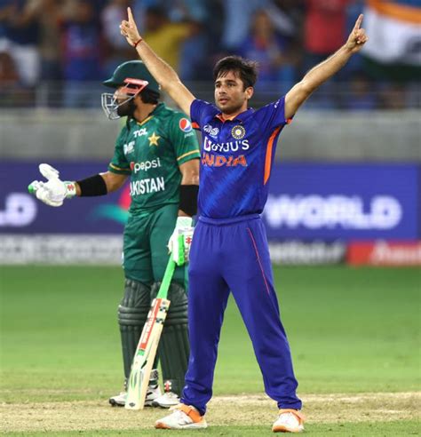 Aisa Cup PIX: Rizwan, Nawaz star in Pakistan's thrilling win over India ...