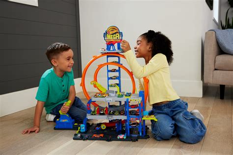 Hot Wheels Mega Loop Garage | Mattel