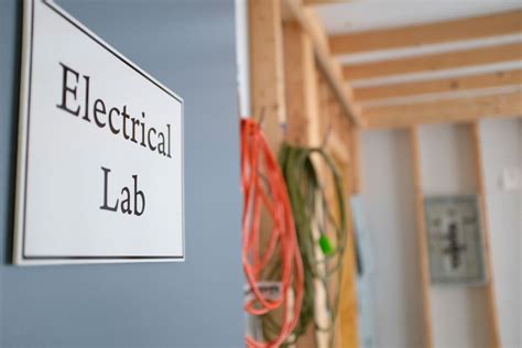 Electrical 101 Course, The New Hampshire School of Mechanical Trades ...