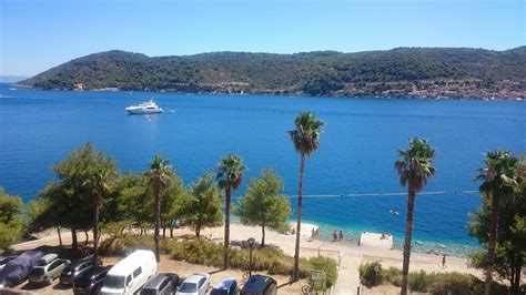 HOTEL ISSA - DOUBLE ROOM PARK VIEW 8 (Vis) - Hotel Reviews, Photos ...