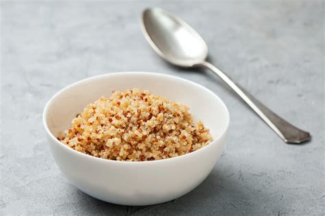 The Benefits of Quinoa: Nutrition, Calories, Carbs, and More | The Healthy