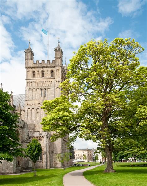 CITY GUIDE BOGOTÁ - Flying Dutchman Magazine