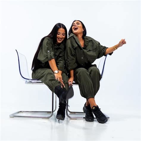 YA NO DUELE (PART. INDIA MARTÍNEZ) - Las Rodes - LETRAS.COM