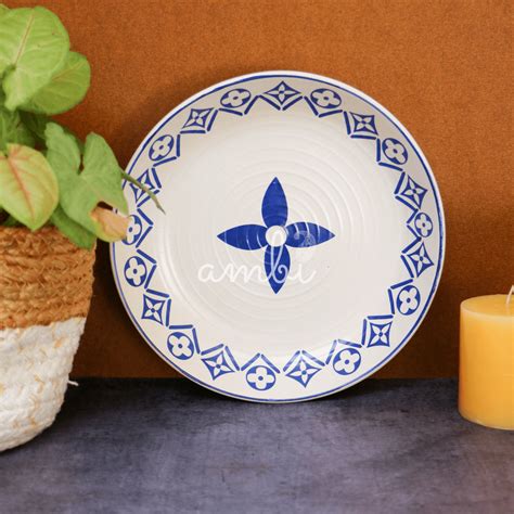 Stoneware & Ceramics