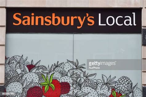 Sainsbury's Local Store 的图像结果