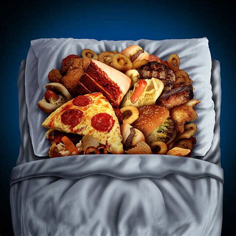 Expert Guide To Curbing Midnight Food Cravings | Femina.in