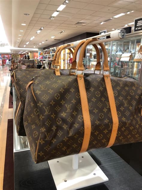 DILLARD'S - 230 Towne Center Loop, Southaven MS - Hours, Directions ...