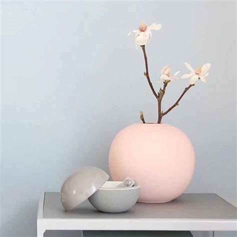 Buy PUREZENTO Cooee Vase In Color Pink Online