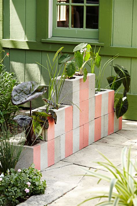 17 Clever Cinder Block Garden Ideas for an Easy Upgrade