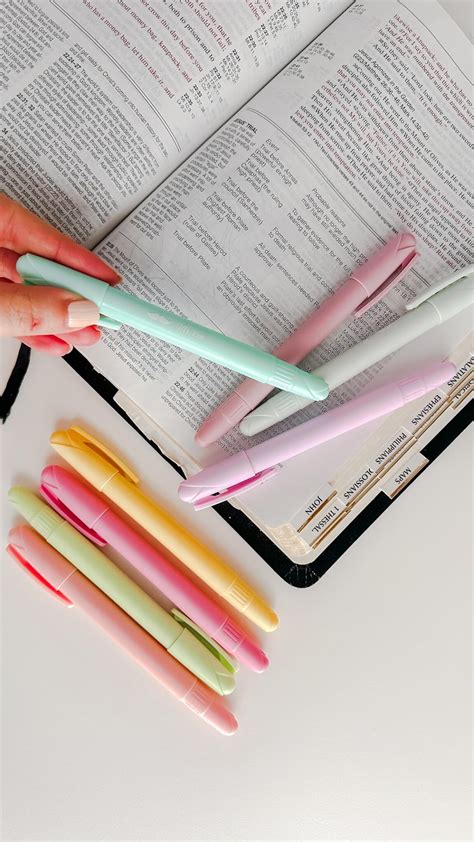 The Best Bible Highlighters For Bible Journaling