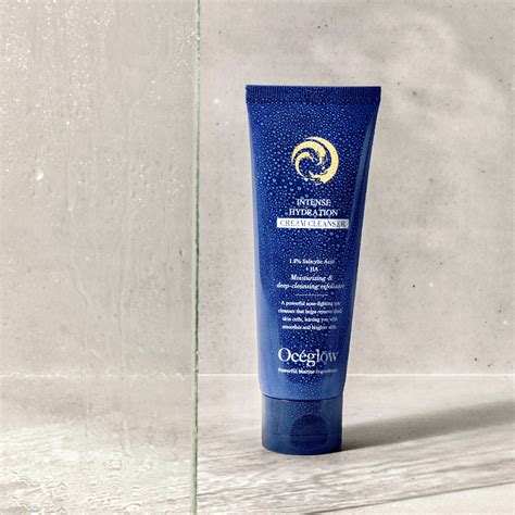 Shop Intense Hydration Cream Cleanser Online in India