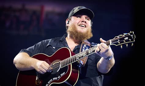 Luke Combs Concert Setlist: Discover the Average Song List