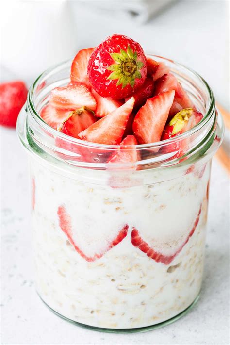 Overnight Oats with Instant Oatmeal | Laura Fuentes