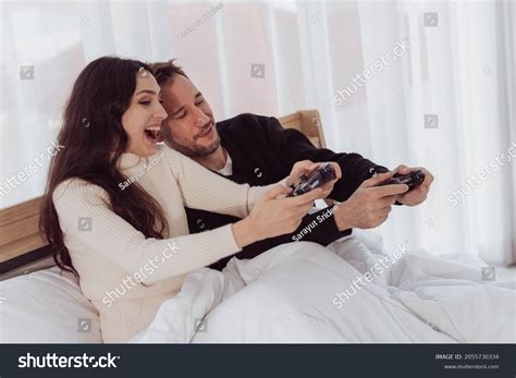 Couple Love Playing Video Games Fun Stock Photo 2055730334 | Shutterstock