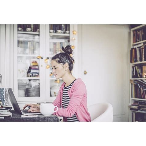 Attention Grabbing Techniques for Essay Writing - Synonym