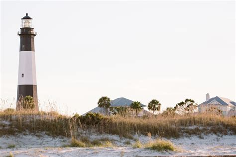 North Tybee Beach and Lighthouse Photoshoot in Tybee Island, US