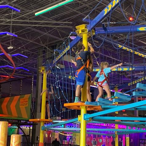 Urban Air Trampoline and Adventure Park (ACTUALIZADO 2026) - Qué SABER ...