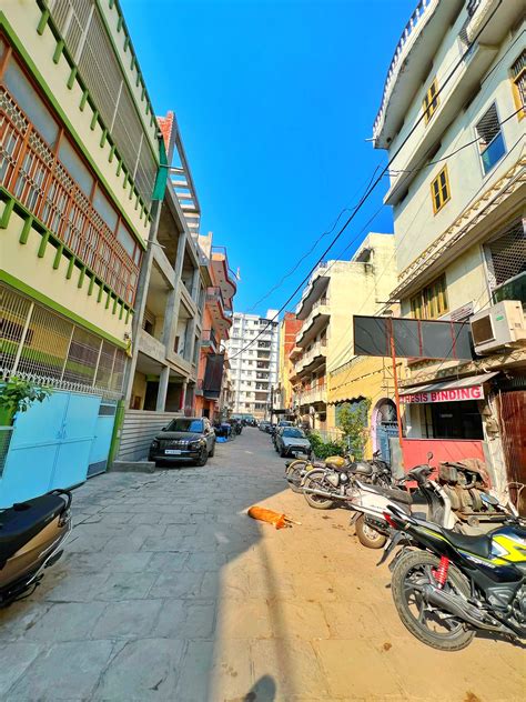 Boys Hostel at Lanka Varanasi | Homes 16 Boys Hostel | RoomLelo - Flats ...