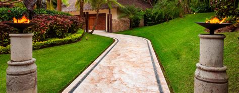 प्रवेश गेट से लेकर दरवाज़े तक के सफर के 16 आकर्षक विचार | homify