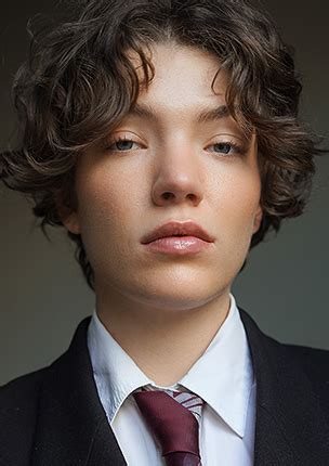 Sara R | Indeed Model Management