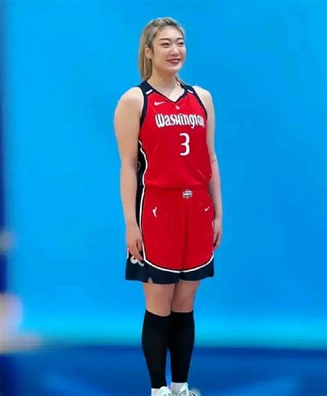 中国女篮李梦下一步将前往WNBA，经纪团队正在运作|李梦|中国女篮|经纪_新浪新闻