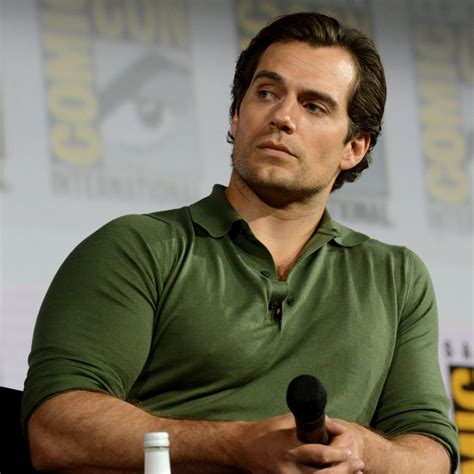 Henry Cavill Height Weight Witcher - babydoge