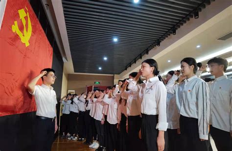 中国海军第29批护航编队举行跨越赤道宣誓签名仪式|赤道|护航编队|宣誓_新浪新闻