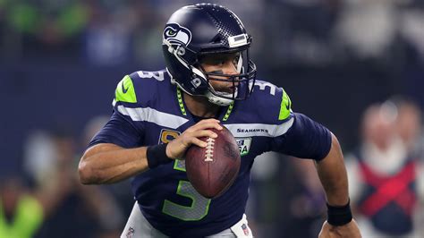 3 Greatest Quarterbacks in Seahawks History | FanDuel Research