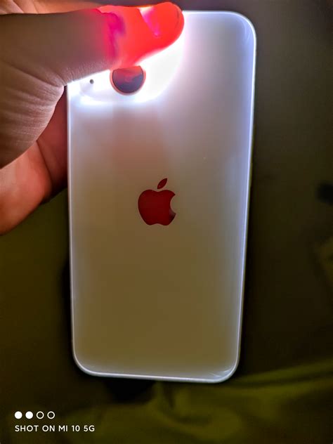 看iPhone6后盖文字原来是激光打标机雕刻出来