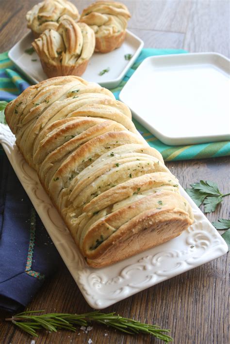 Garlic & Herb Pull Apart Bread