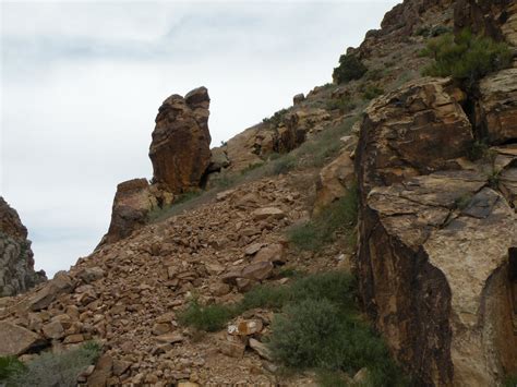 Billco's Outdoors: Parowan Gap Petroglyphs - Utah