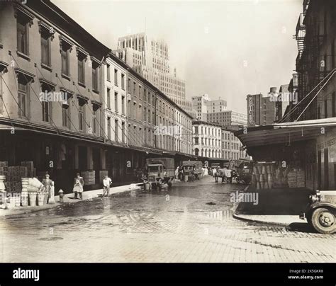Reade Street, between West and Washington Streets, New York City, New ...