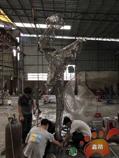 不锈钢雕塑厂：常见不锈钢雕塑造型