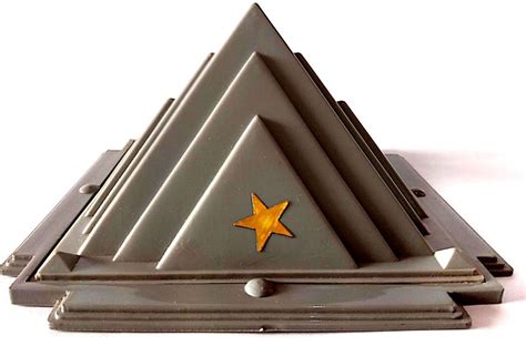 Buy Shreenathji Feng Shui Ketu Grey Pyramid Yantra with 9x9 Pyra Chips ...